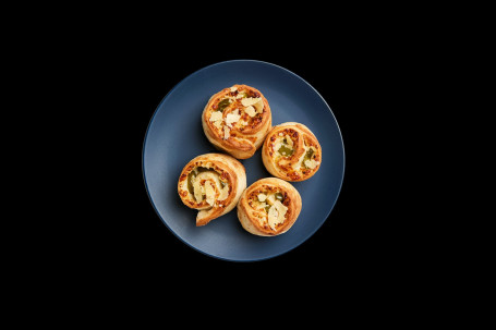 Cheesy Jalapeno Scrolls