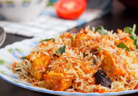 Paneer Biryani Combo With Cold Drink [250Ml]