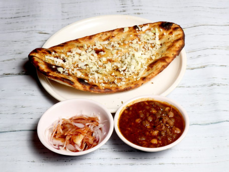 Aloo Gobi Naan With Channe (Per Pc)