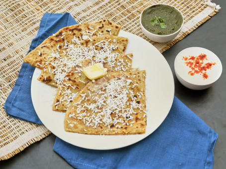 2 Pcs Paneer Paratha Curd Pickle