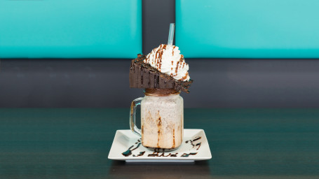 Nangarooney Ice Cream Shake With Fudge Cake