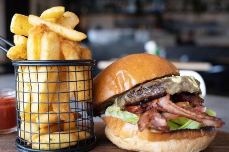 Premium Wagyu Beef Burger W Rosemary Sea Salt Chips