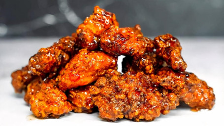 8 Crispy Boneless Wings