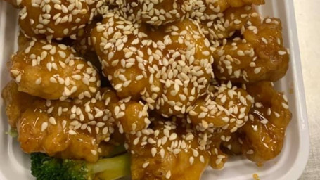 C12. Sesame Chicken Zhī Má Jī