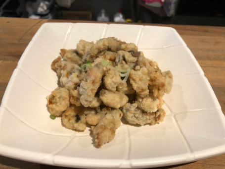 Crispy Oyster With Salt Pepper