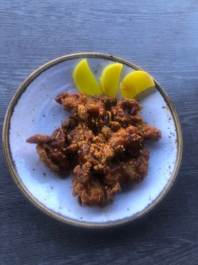 Korean Fried Chicken With Garlic And Honey Sauce