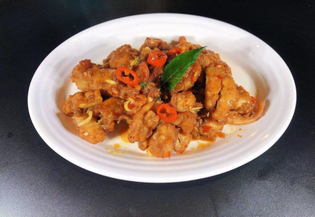 Fried Chicken Chop With Spicy Golden Leaf Jīn Xiāng Jī Bā