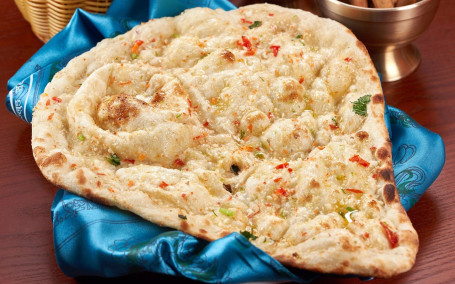 Yáng Ròu Kǎo Bǐng Keema Naan