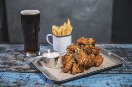 Crispy Buttermilk Chicken Wings Sharer 2 Sider