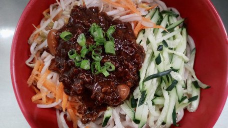 Noodle With Black Bean Paste