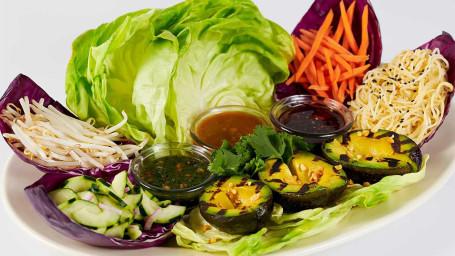 (Fuld Portion) Thai Salat Wraps Med Grillet Avocado