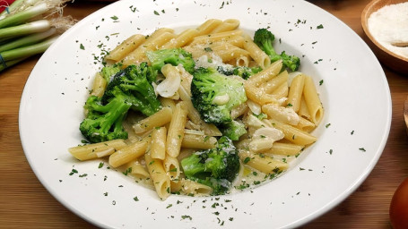 Dinner Penne Broccoli (Copy)