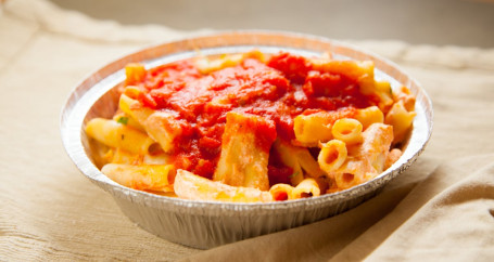 Ziti Pasta W/ Garlic Bread