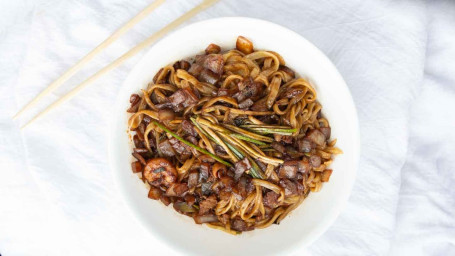 K28. Korean Noodles With Black Bean Sauce (Jja-Jang-Myun)