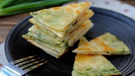 Scallion Pancake (2) Cōng Yóu Bǐng