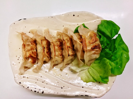 Chicken Gyoza (6Pcs)