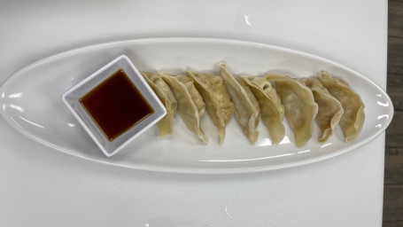 Steamed Pork Gyoza (8 Pieces)