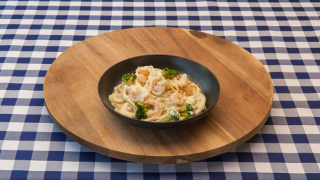 Bowtie/Linguini Pasta With Broccoli Shrimp