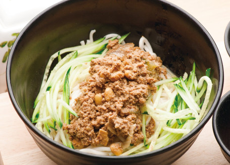 Zhà Jiàng Lěng Bàn Miàn Soybean Paste Cool Noodles