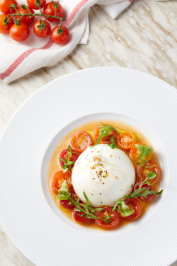 Bù Lā Tǎ Zhī Shì Pèi Bā Mǎ Huǒ Tuǐ Shā Lǜ Burrata Cheese With Parma Ham