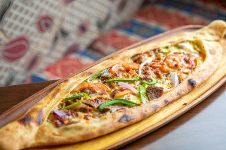 Lamb Steak Pide