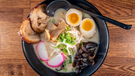 Tonkotsu Ramen (Creamy Pork Soup Base)