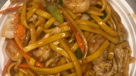 44. Rejer Lo Mein