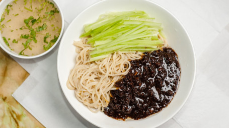 Soybean Paste Noodles Zhà Jiàng Miàn