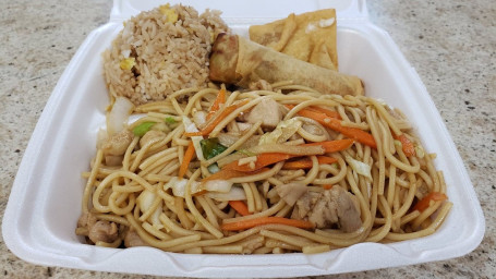 21. Kylling Lo Mein