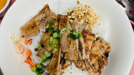 B3. Bun Thit Nuong