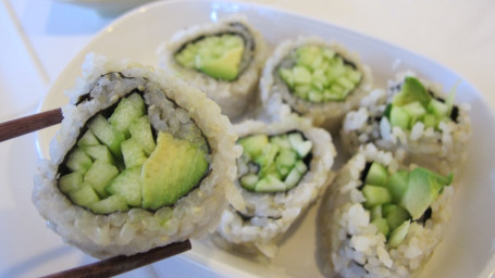 R7. Avocado Cucumber Roll