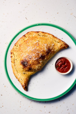 Ny Gedeost Spinat Calzone (V)