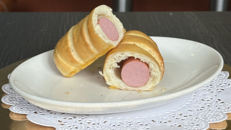 Roulé A La Saucisse