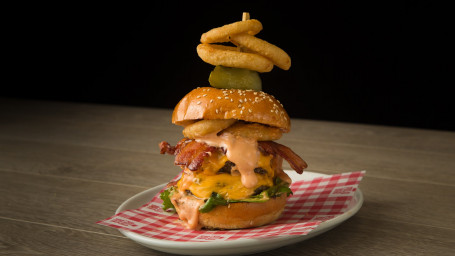 Burger American Beef Burger With Double Cheese, Bacon And Onion Rings