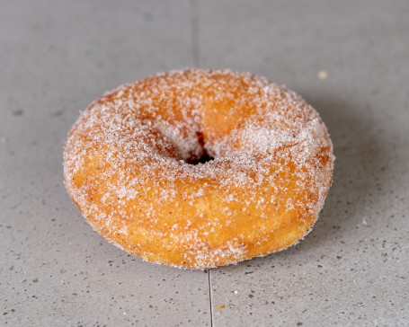 Cinnamon Donuts (6 Pack)