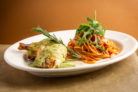 Rosemary Chicken With Spaghetti Mí Dié Xiāng Jú Jī