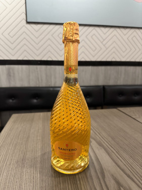 Santero Moscato Dolce Yì Dà Lì Yǒu Qì Bái Jiǔ