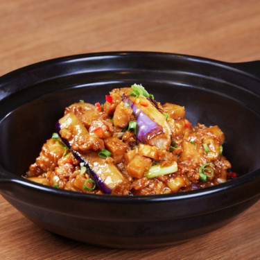 Xīn Zhū Ròu Yú Xiāng Jiā Zi Bāo Eggplant With Omni Pork In Casserole