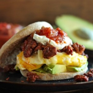 Krydret Chorizo, Monterey Jack Æg Morgenmadssandwich