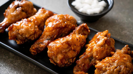 Buffalo Chicken Wings With French Fries