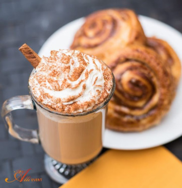 Kanel Roll Latte