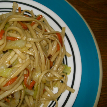 Grøntsag Yakisoba