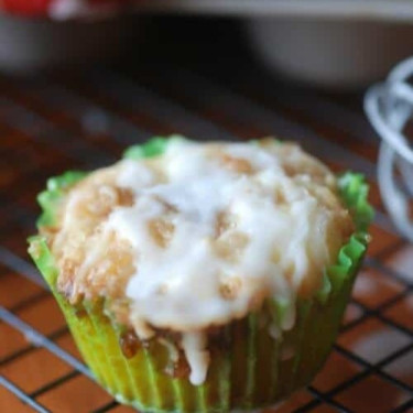 Kanel Streusel Muffin Med Hvide Chokoladestykker