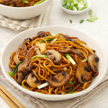 Mushroom Chow Mein