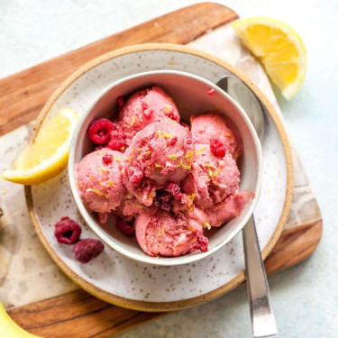 Sød Pink Lemonade Sorbet