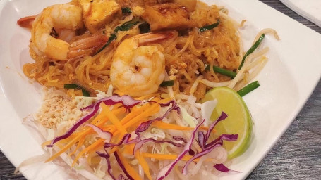 C01. Pad Thai Noodle