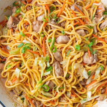 Husets Special Chow Mein Eller Chop Suey