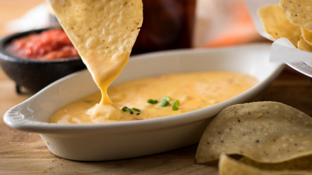 Legendary Chili Con Queso (1/2Pt)