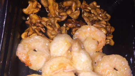 29. Fried Prawns With Walnut