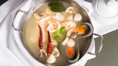 Seafood Soup (32 Oz